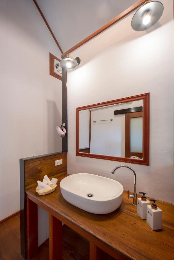 Ban Kian-Ngong Kingfisher Ecolodge מראה חיצוני תמונה